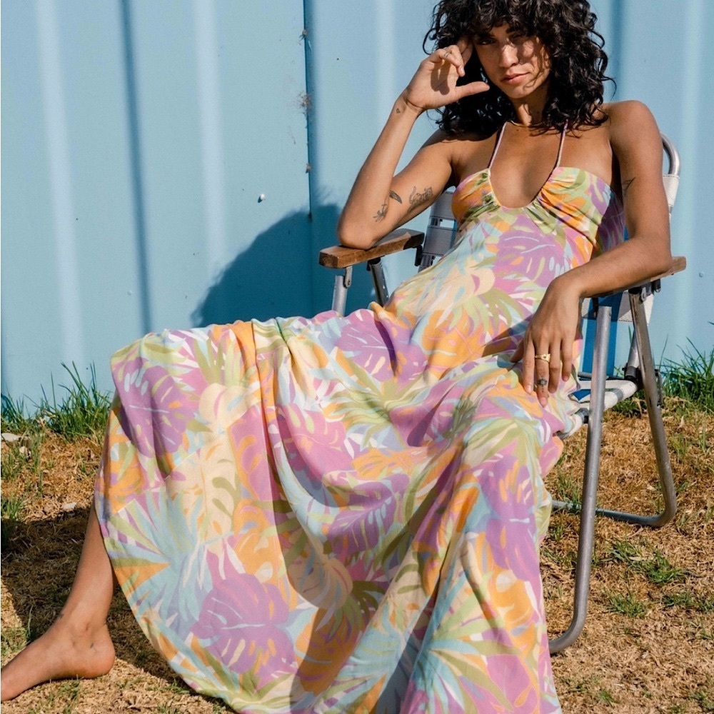 Billabong Maxi Halter Dress - Picture 4 of 11